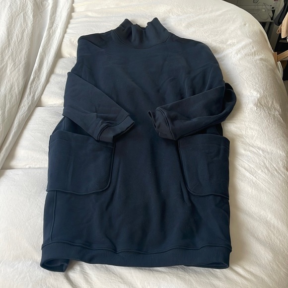 NWOT Navy Porter Dress from Tuckernuck | Size Small - Picture 5 of 8